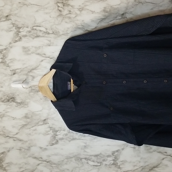 Patagonia Men's Shirt - Picture 2 of 5